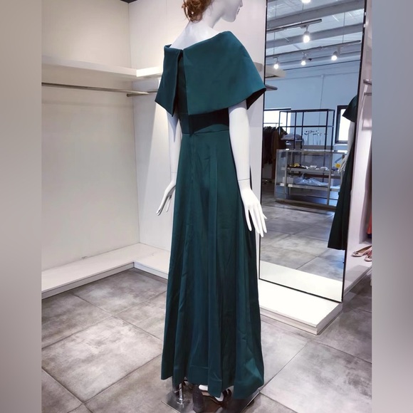 US 8 Aidan Mattox Portrait Collar Gown Emerald NWT - Picture 12 of 12